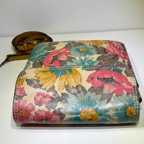 Patricia Nash First Bloom Leather Balluri Flap Crossbody bag - Picture 10 of 16